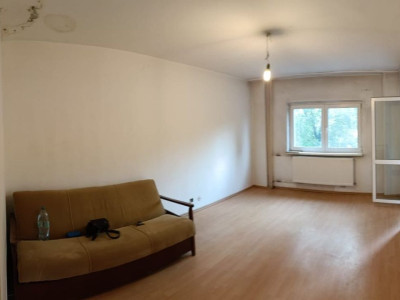 Garsoniera-BLOC-DIN-1982-TINERETULUI