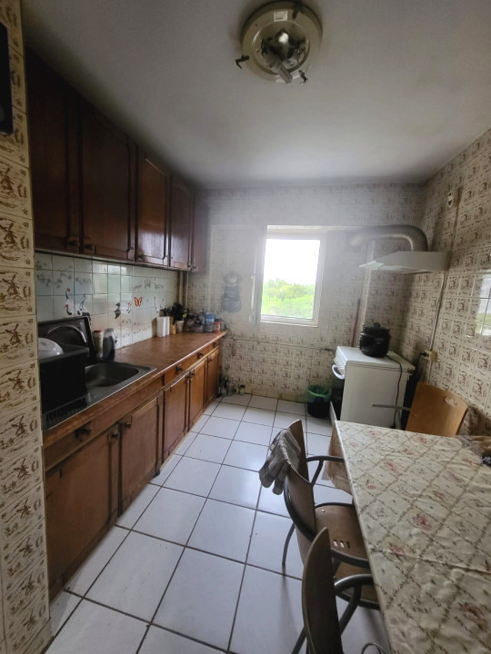 3 camere decomandat - la 1 minut de Metrou Tudor Vladimirescu