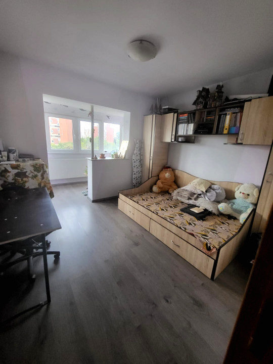 3 camere decomandat - la 1 minut de Metrou Tudor Vladimirescu