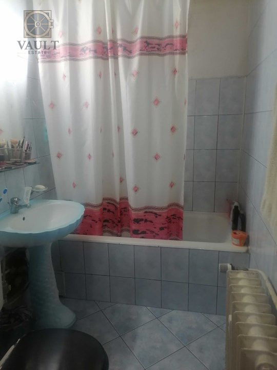 Apartament Semidecomandat 3 camere - Titan 