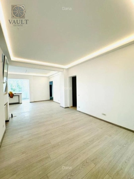 APARTAMENT DE 3 CAMERE RENOVAT, 90MP, FIRMA/ LOCUIT, CENTRALA, CALEA VICTORIEI