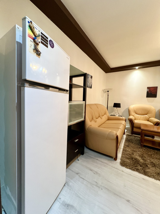 APARTAMENT DE 2 CAMERE, 40MP, CENTRALA PROPRIE, NERVA TRAIAN