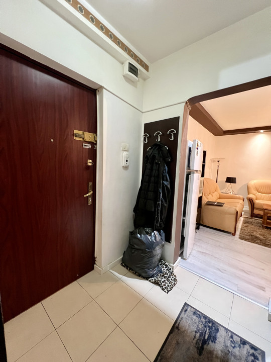 APARTAMENT DE 2 CAMERE, 40MP, CENTRALA PROPRIE, NERVA TRAIAN
