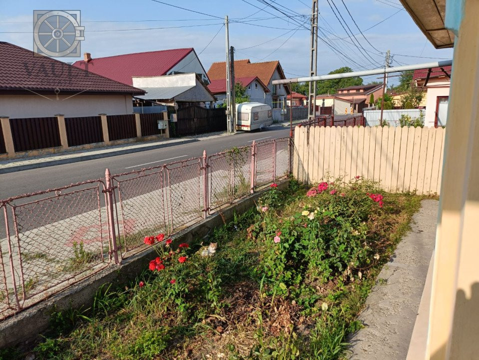 Casa batraneasca - teren 315 mp - strada Petru Rares