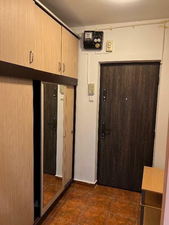 GARSONIERA - BLOC MIXT - PARC TINERETULUI 