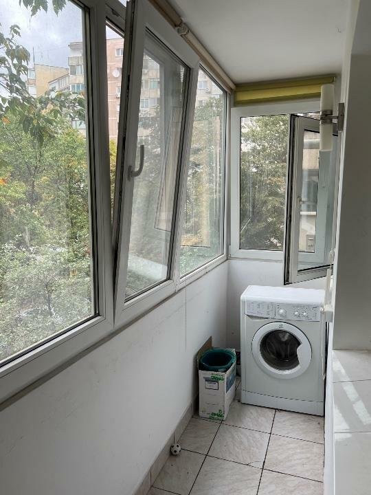 GARSONIERA - BLOC MIXT - PARC TINERETULUI 