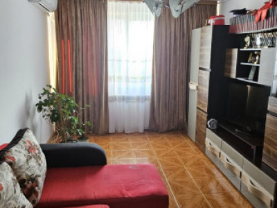 Apartament 2 camere decomandat Aparatorii Patriei- Posibilitate centrala