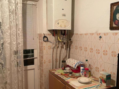 Apartament 3 camere Amaratorii Patriei- Centrala Propie