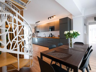 Apartament-Tip Duplex 5 CAMERE-Catedral Residence