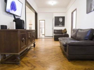 Apartament 4 camere-renovat - zona Centru Vechi