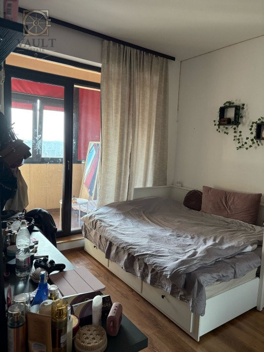 Apartament 3 camere decomandat Nerva Traian