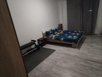 APARTAMENT 3 CAMERE-STRAULESTI