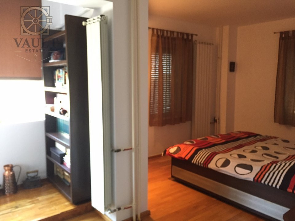 Apartament 3 camere semidecomandat- Calea Vacaresti/ Bd. Tineretului