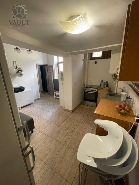 Apartament 2 camere in Vila Interbelica , Rond Alba-Iulia