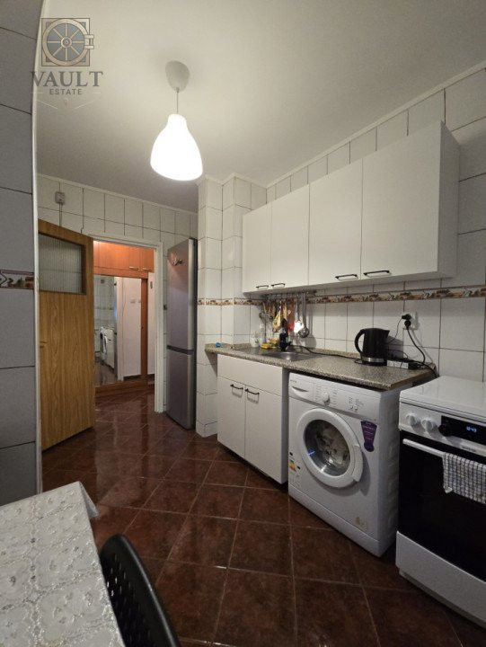 3 CAMERE - ETAJ 2 - PARC PLUMBUITA