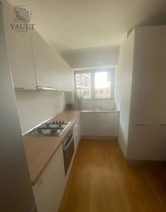 Apartament 3 camere-Loc de parcare subteran-Aviatiei