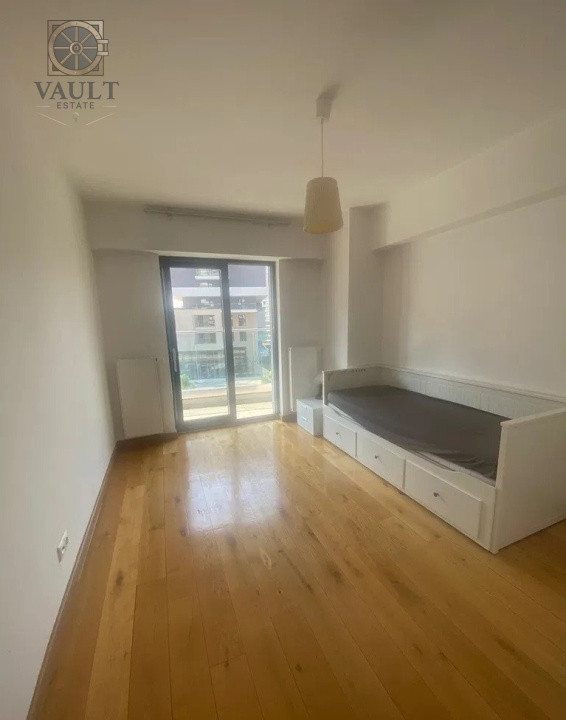 Apartament 3 camere-Loc de parcare subteran-Aviatiei