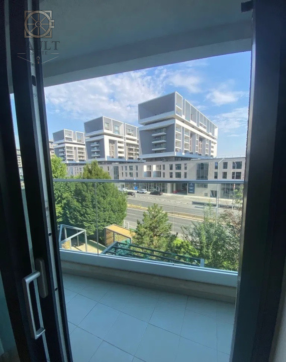 Apartament 3 camere-Loc de parcare subteran-Aviatiei