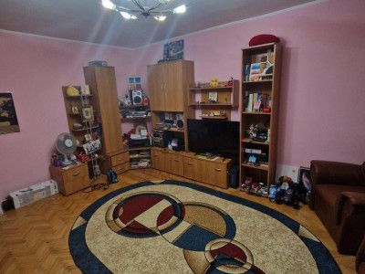 Apartament 3 camere -Zona liniștită- Rahova