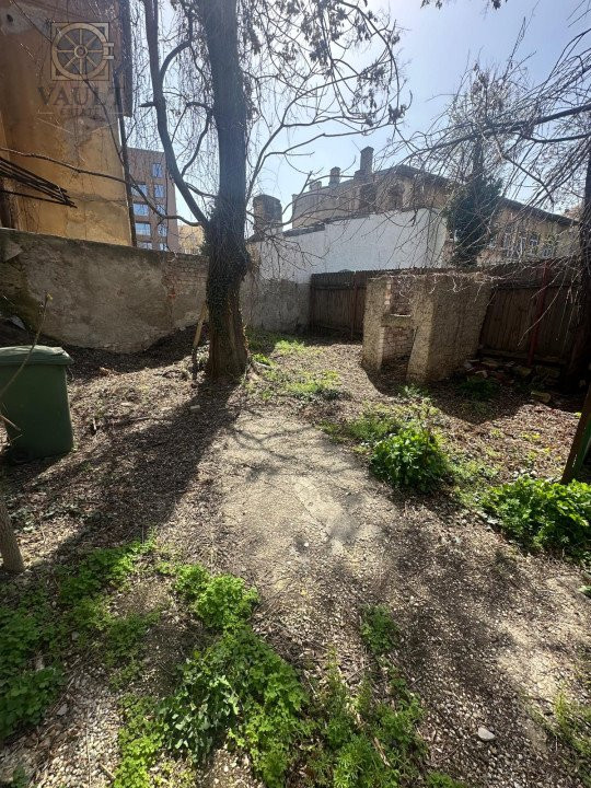 Parter+Beci+Pod casa interbelica - Cartierul Armenesc - Cartierul Evreiesc