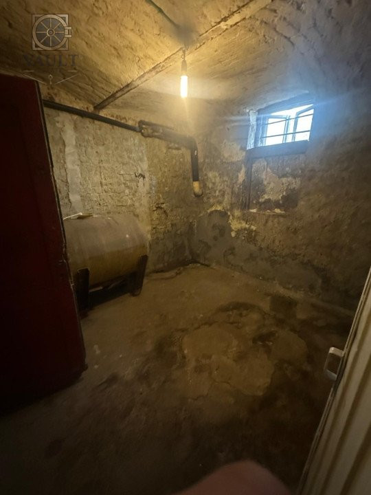 Parter+Beci+Pod casa interbelica - Cartierul Armenesc - Cartierul Evreiesc