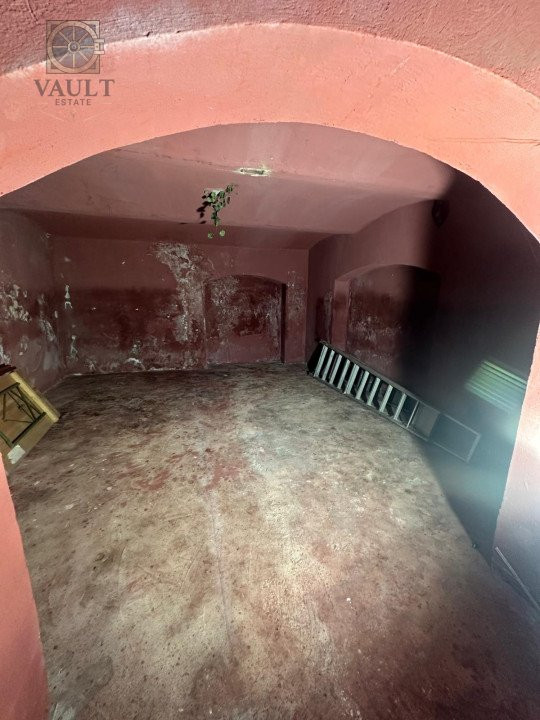 Parter+Beci+Pod casa interbelica - Cartierul Armenesc - Cartierul Evreiesc