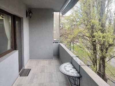 APARTAMENT 4 CAMERE +TEREN PROPRIU - PRIMAVERII