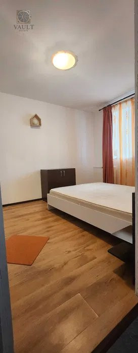 Apartament 2 camere semidecomandat Teiul Doamnei