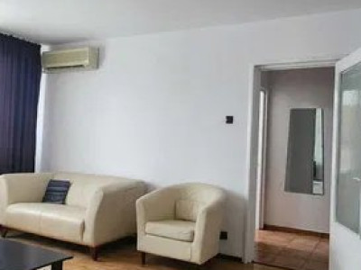 Apartament 2 camere semidecomandat Teiul Doamnei