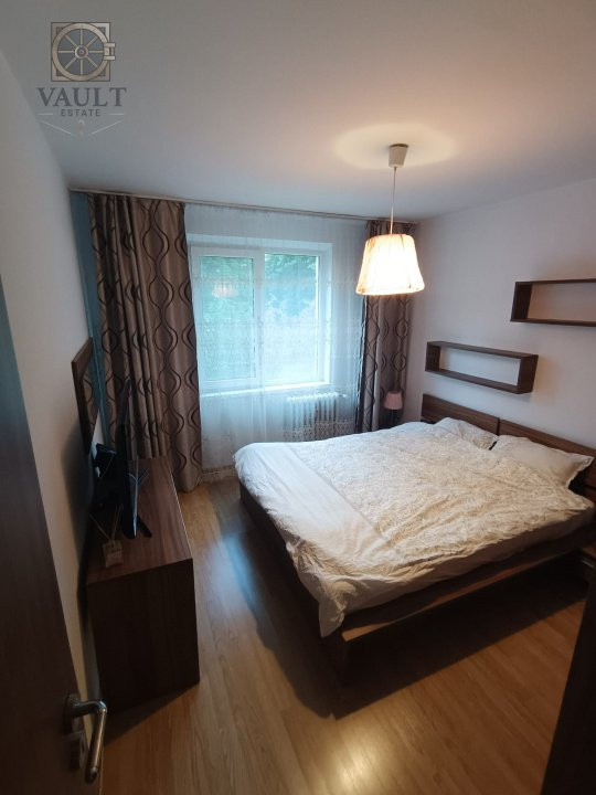 Apartament 3 camere-Parcul Teiul Doamnei  -Strada Brebu -67MP