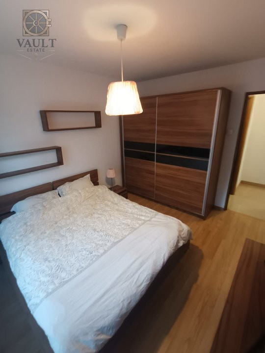 Apartament 3 camere-Parcul Teiul Doamnei  -Strada Brebu -67MP