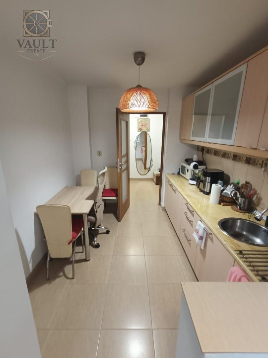 Apartament 3 camere-Parcul Teiul Doamnei  -Strada Brebu -67MP