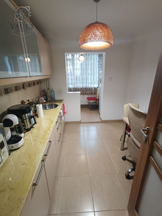Apartament 3 camere-Parcul Teiul Doamnei  -Strada Brebu -67MP