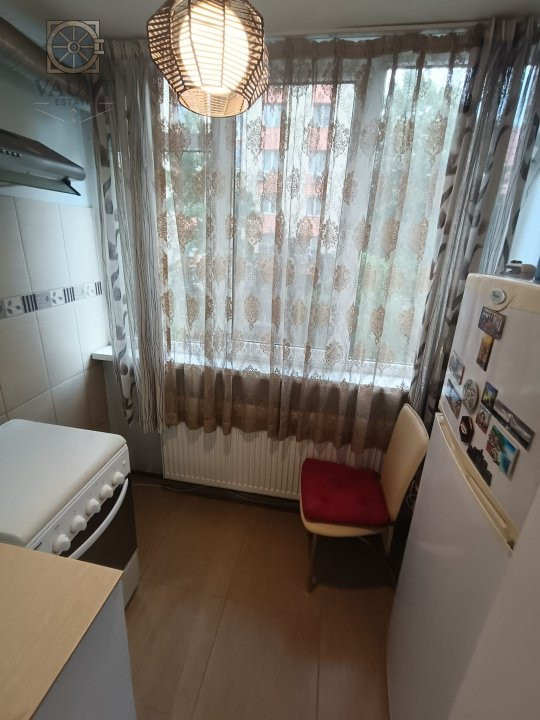 Apartament 3 camere-Parcul Teiul Doamnei  -Strada Brebu -67MP
