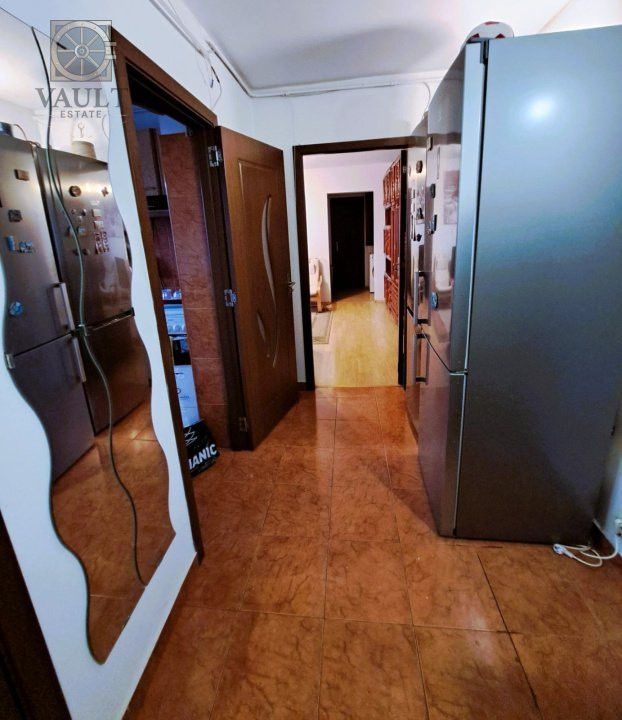 APARTAMENT 3 CAMERE  -10 minute metrou Piata Sudului -Mall Sun Plaza