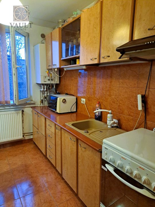 APARTAMENT 3 CAMERE  -10 minute metrou Piata Sudului -Mall Sun Plaza