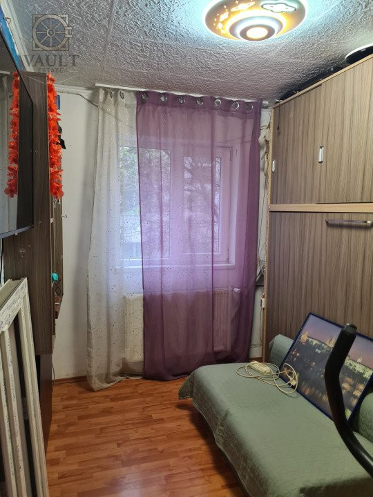 3 Camere-Etaj 2 - Bloc Reabilitat-Piata Resita/Berceni
