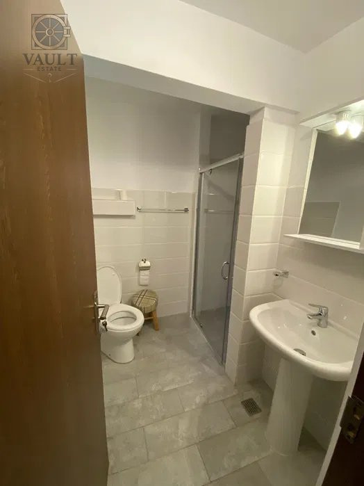 Apartament 2 camere- Decomandat- Dorobanti -Demisol - 