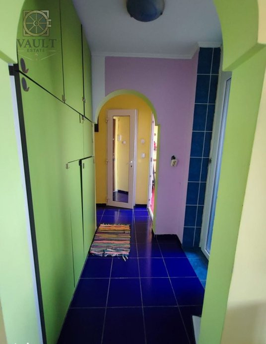 APARTAMENT 2 CAMERE - DECOMANDAT - LUJERULUI