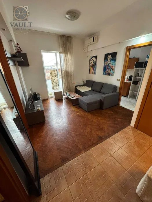Apartament 2 camere + boxa 6mp - Metrou Piata Romana- Risc 1