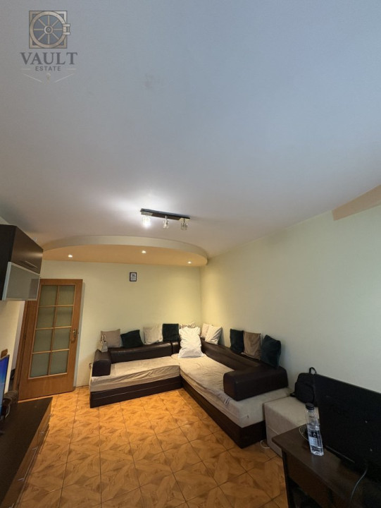 Apartament 3 camere +boxa spatioasa- Bulevardul Chisinau
