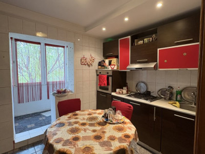 Apartament 3 camere +boxa spatioasa- Bvd. Chisinau