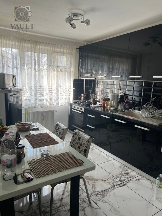 Apartament 3 camere-  Salajan