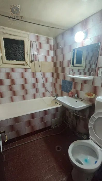 Apartament 3 camere -decomandat- bloc anvelopat-Sebastian
