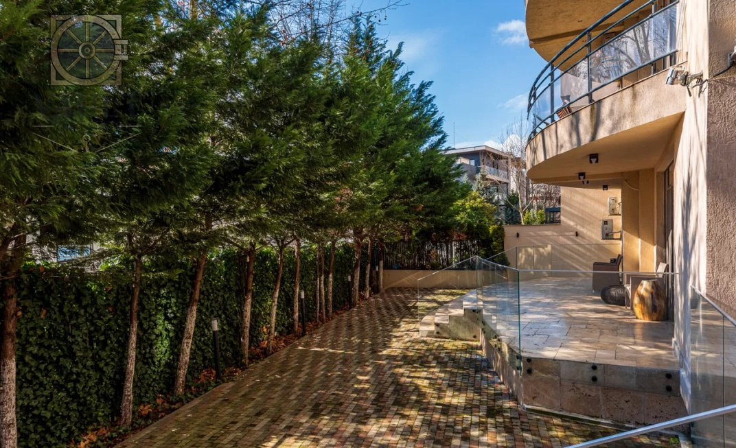 Spațiu Premium - Grădină 270 mp -
