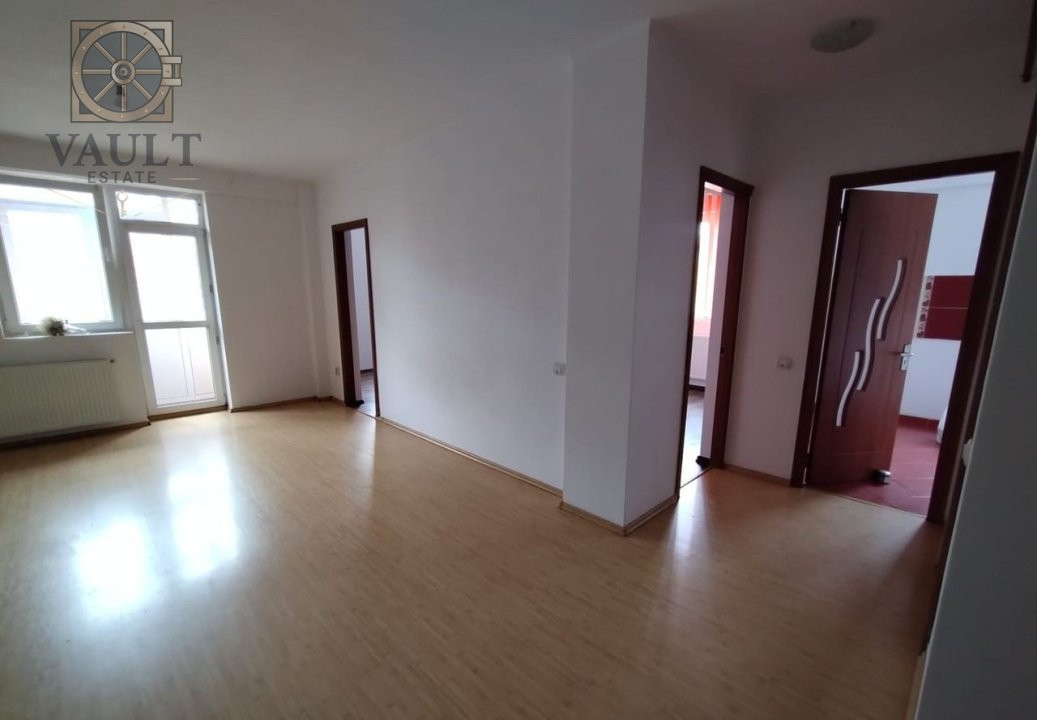 Apartament 3 camere / Semidecomandat / Militari