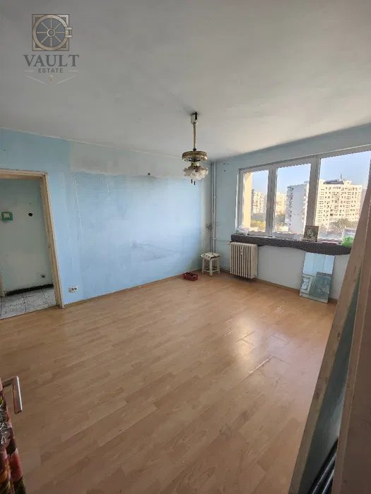 Apartament 3 camere bloc anvelopat- Calea Grivitei