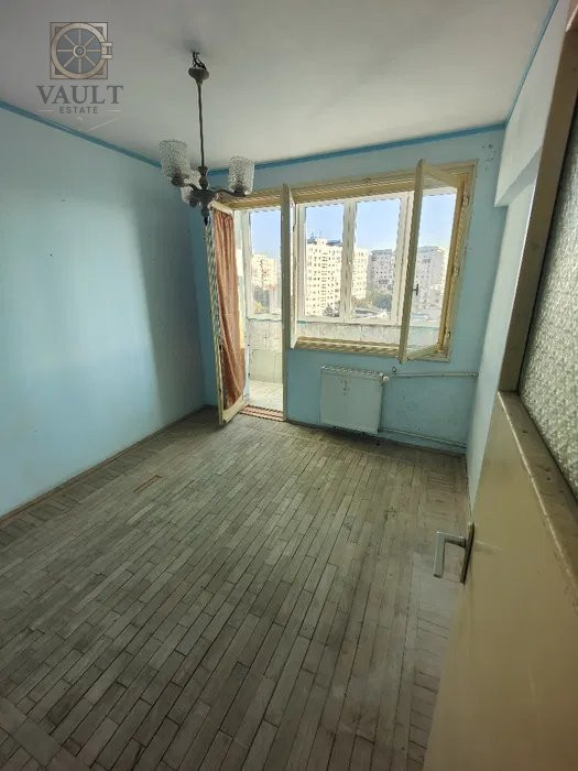 Apartament 3 camere bloc anvelopat- Calea Grivitei