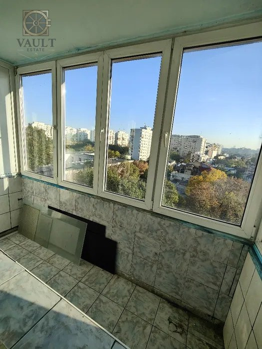 Apartament 3 camere bloc anvelopat- Calea Grivitei