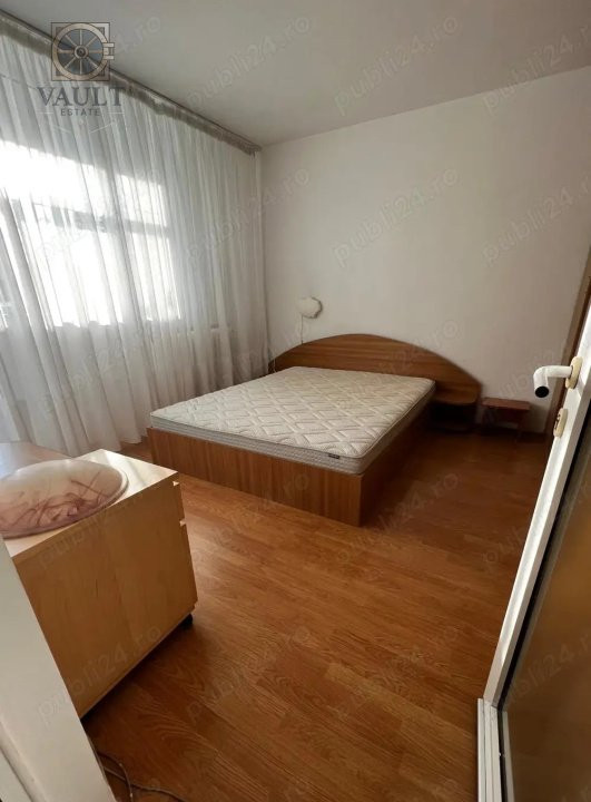 Apartament 3 camere / Decomandat / Drumul Taberei
